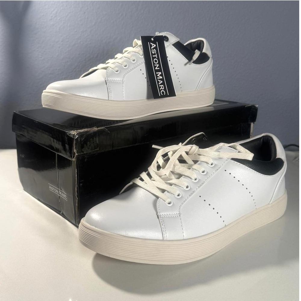 Aston Marc Mens 8.5 White Low Top Sneakers Black Heel Tab Lace Up Casual Shoes